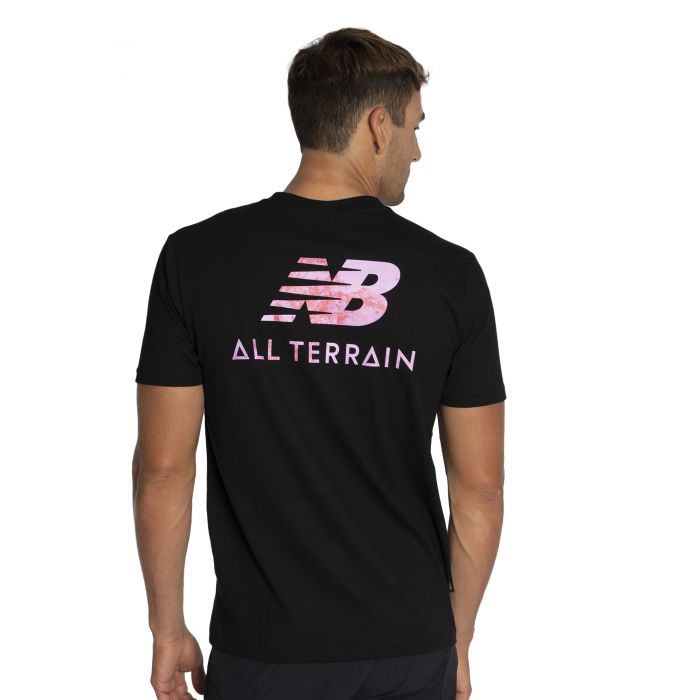 Remera New Balance All Terrain Graphic Trip Store