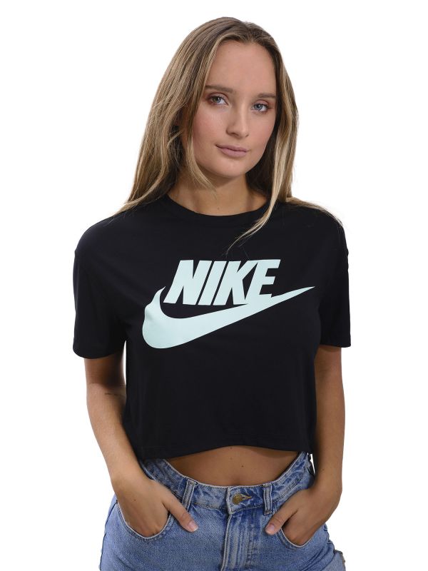 Remera Nike Sportswear Essential - Trip Store